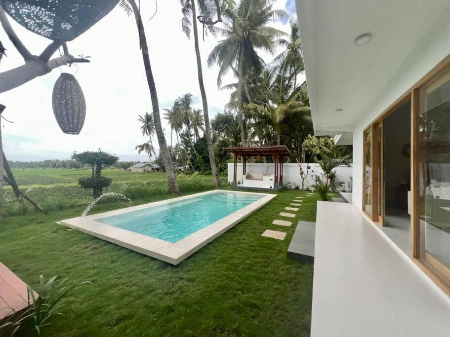 Padi-padi Pool Villa Trunyan