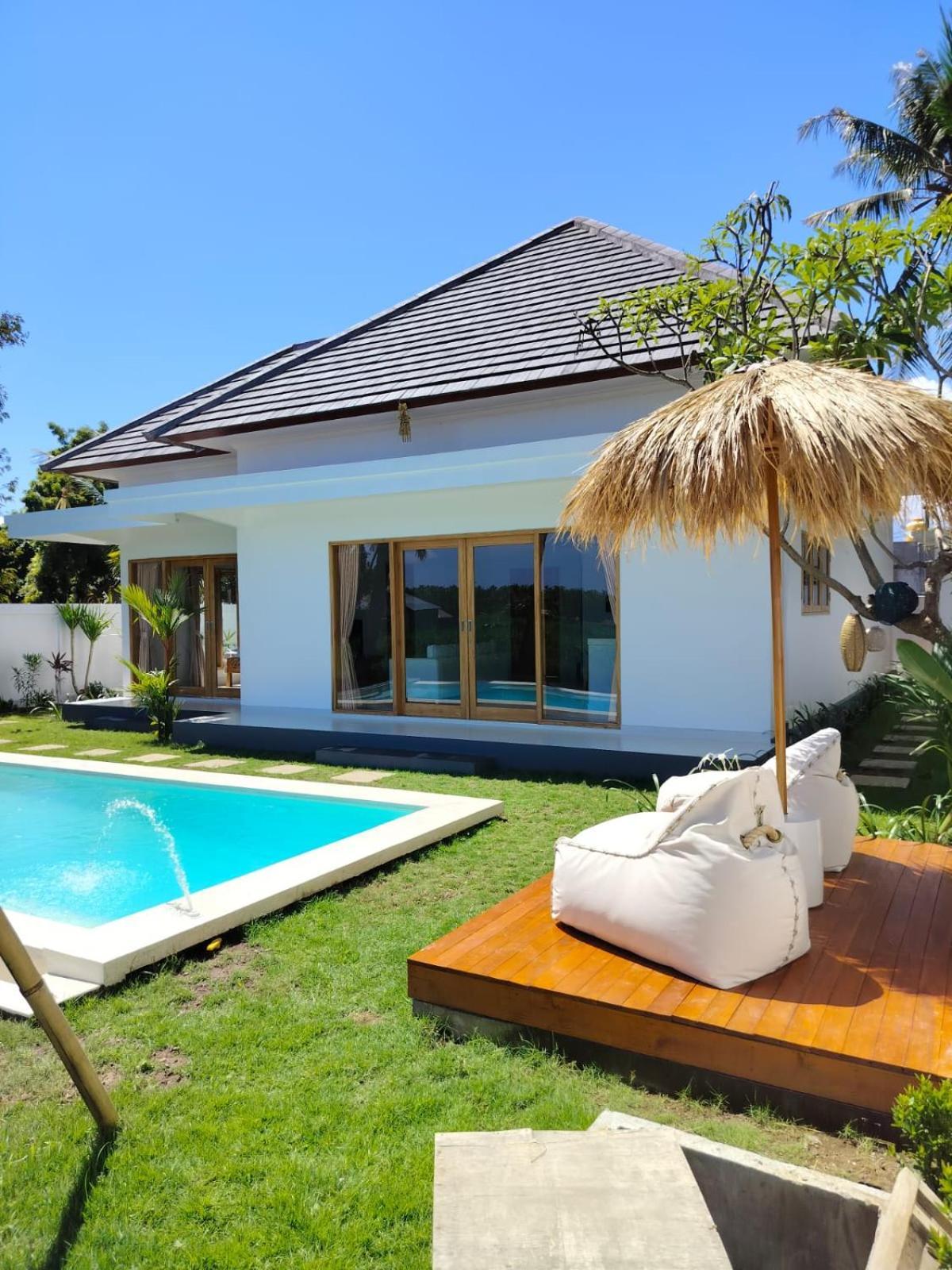 Padi-padi Pool Villa *